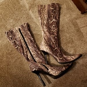 Steve Madden Fabric Snake Boots
